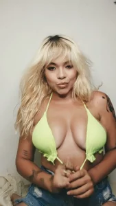 RominaaReyes Public Pic