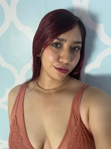 Sexy Lia ✨ de Lia_Violeta  2 Imagens