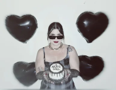 Juliietha_servas Birthday 27 🍀🎁 Pic 2