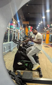 Manjay12393's Gym time sexfoto('s) 1