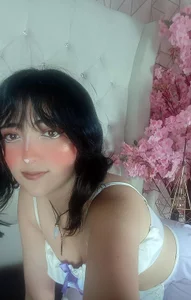 Come and eat me complete I have my pussy wet 🥵👄 od SaraMartini1  5 snímek