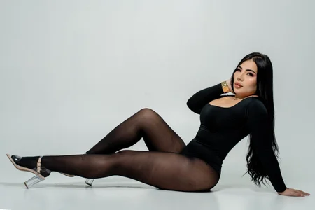 MiiaaGrey_ Public Fotka 2