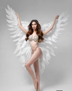 CelinaWintour YOUR FALL'N ANGEL Pic 3