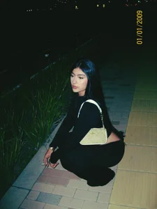 Bella_rochee Midnight looks good on me🌚 Pic 3
