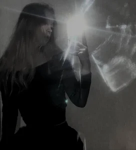 GhisllaineWestler I'm real Pic 3