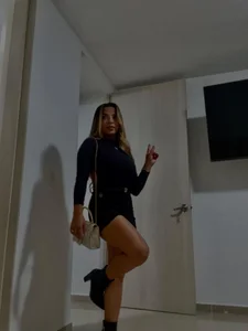 Chloe_Rain Oh hello 💋 Pic 4