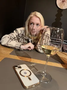 AliceLebel Dinners Out Pic 2