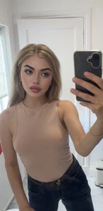 Missgwen17 Just me! Pic 9