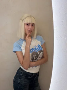 AlaniHenry Public Pic 6