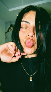 kyana_cream Public Pic 3