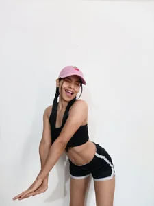 naia_coxのYoga sessionの 2枚の写真