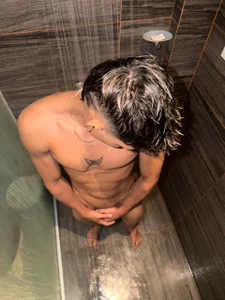 Jean_Miller20 Do you want to join me in a good shower?💦 Gambar