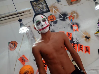 tyler_twink_boy halloween Pic 6