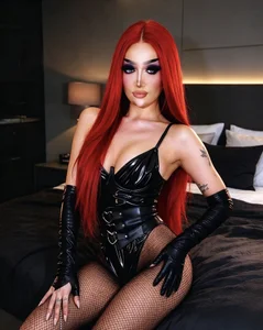 New Version Of Your Queen Lily de IndestructibleLily  photos