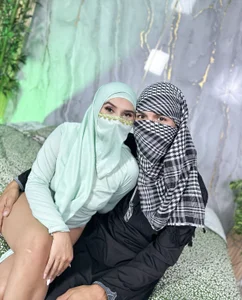 Shaina_and_AbdelPublic Bild 9