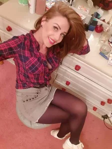 arabic00blonde00milf Public Bilde