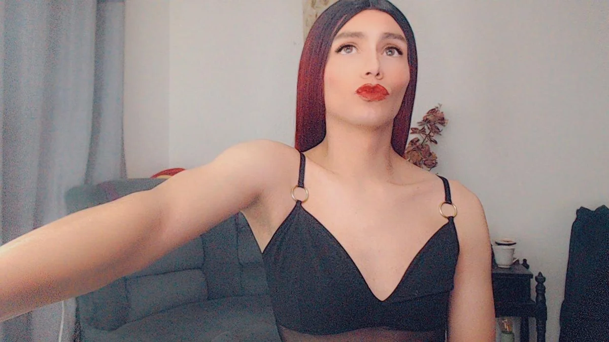 Трендове зображення  9138 KatalinaRodriguez_