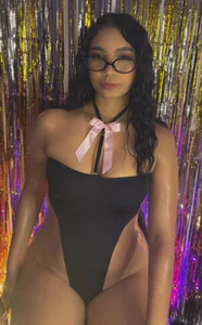 Maddy_Fox99 Welcome to my room slika 5