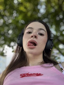 AmeliaFlares 🩷 Billede 4