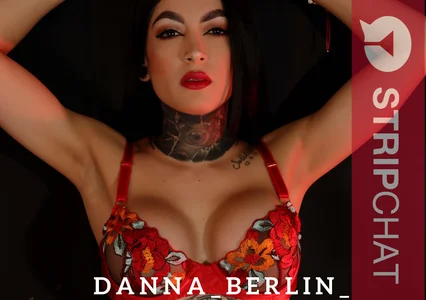 danna_berlin_ Anuncio masivo Immagine 