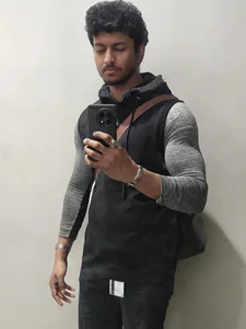 adamsaleh1997 Public Pic