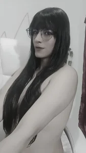 ilairahot hot Gambar