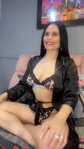 CharlotteCottin kullanıcısının 🌟💋 albümü -  3 fotoğraf