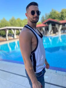 ZackFraser Pool Poză 3