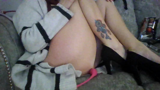 Forbidden-Irish-x: me trying b sexy ( 3 фото)