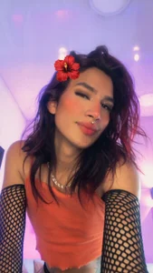 SamyJhomson Hello Pic