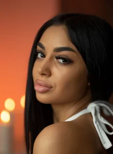 BlackCover_ White Lace Seduction Εικόνα