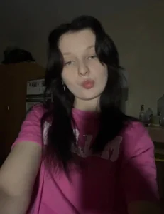 CarmaOlen Public টি ছবি