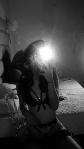 little-Emma BLACK LENGERIE Foto 4