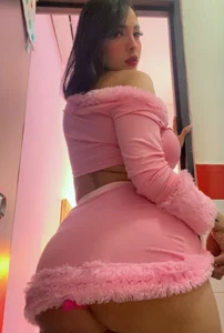 Eva_Grace_ Kisses, Curves & Confessions 💌 Immagine  2