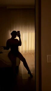 Kleverly_Manson1 Public Pic 2