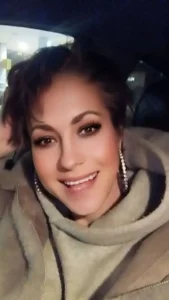 Public de LioraWeiss  2 photos