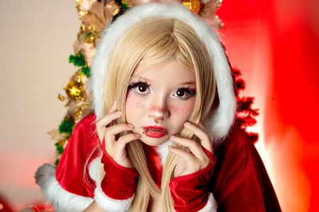 LaytonBox Christmas is coming 🎄🎀 Pic 4