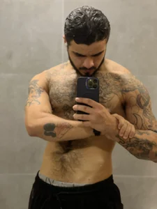 Benjii_Carter1 GO TO TOP 100 Pic 2