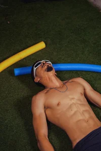 eros_becker "Sun, sweat & confidence" 사진 3