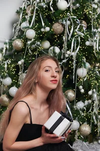 Emilly_Hart Festive Emilly 圖片 8