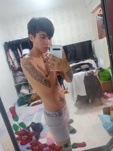 MicropenisbigのBoxers Grayの枚の写真