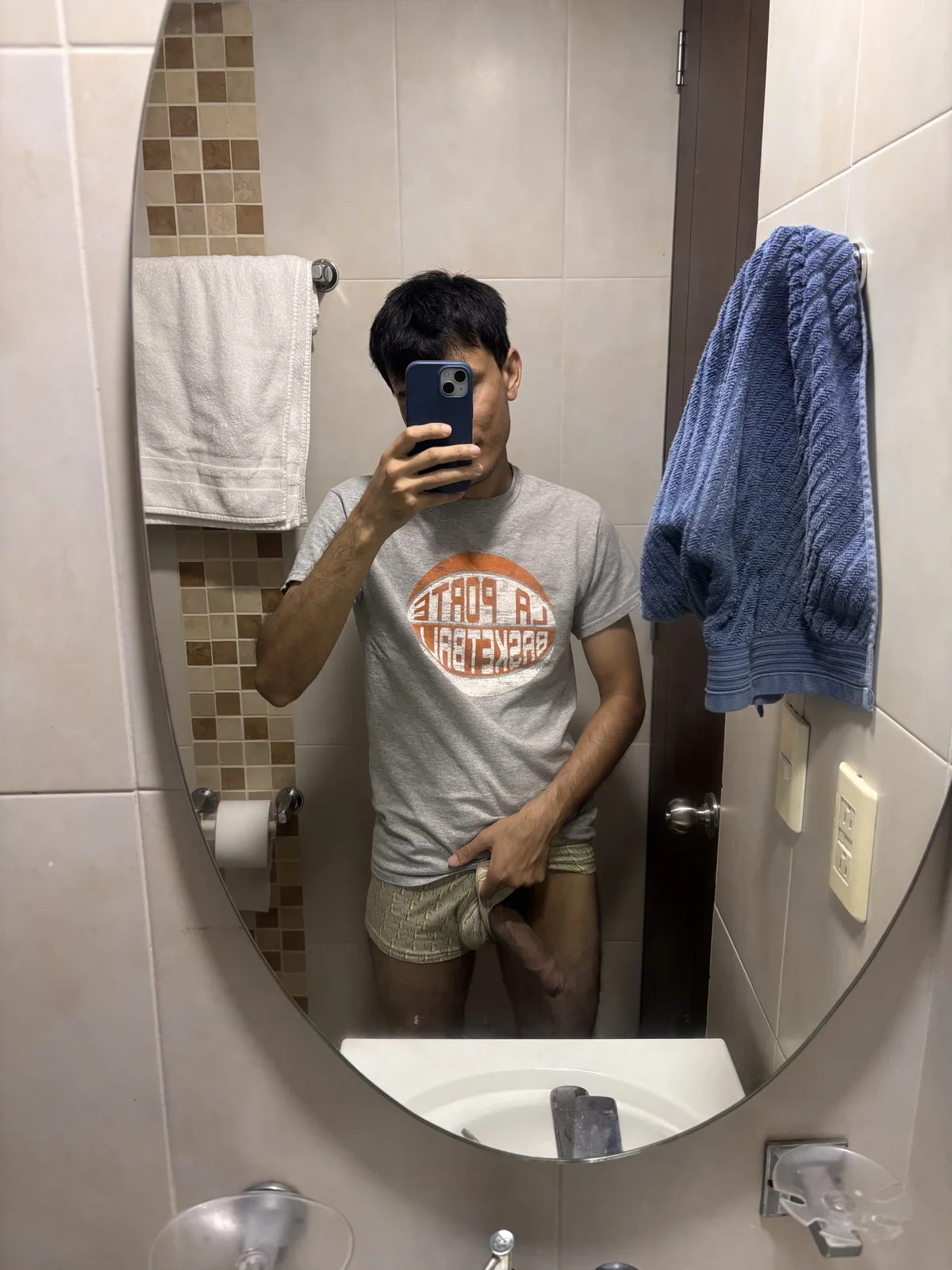 Huge_latin_cock immagine di tendenza 5146