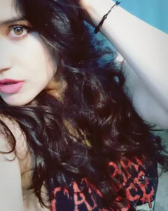 ItsNaiixa 😈The Devil Went Down to the Holy Land😈 Pic