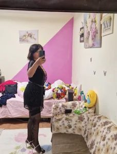 Lissabeta Sexy în black Bilde