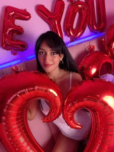 Denightjones kullanıcısının VALENTINE 2026 albümü -  2 fotoğraf