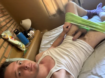 JustinUncut Public slika