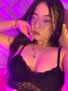 Ivory_Dlacour kullanıcısının 🖤Black makes me look more sensual🖤 albümü -  4 fotoğraf