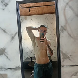 Lil_James Public  2টি ছবি