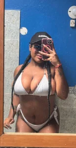 BlakmillerrGilson Walk صورة واحدة|BlakmillerrGilson Walk صورتان|BlakmillerrGilson Walk  صور|BlakmillerrGilson Walk  صورة