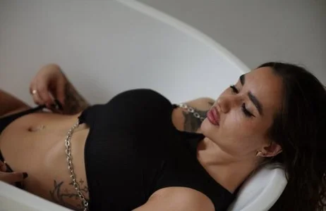 LexiQueens Public Pic 4
